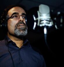 علی شیرازی: آواز چوبِ نگاه‌های نادرست را می‌خورد