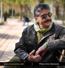 خواننده دهه۶۰ پس از ۲۰ سال در ایران به روی صحنه می رود | عکس