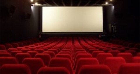 سایت مشرق :چرا اصرار به نمایش فیلم ایرانی در سینماها داریم؟!