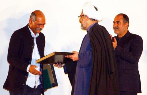 تجلیل از نادر فلاح در حاشیه جشنواره فیلم فجر در کرمان