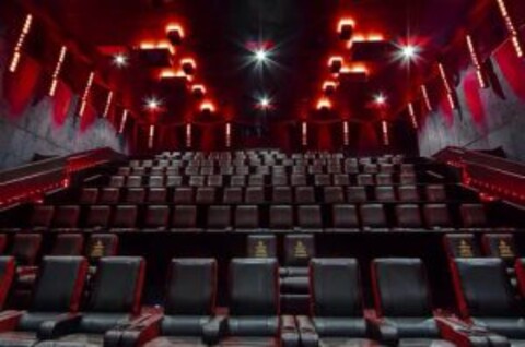 سینماها از فردا باز می‌شوند/ ادامه اکران فیلم‌های قبلی