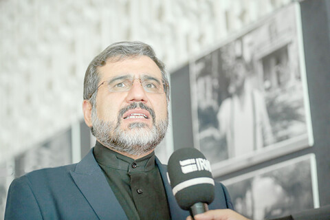 وزیر ارشاد: نام چهارشنبه‌سوری و یلدا حذف نشده