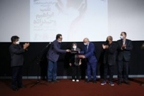 گزارش مراسم بزرگداشت ابراهیم وحیدزاده/ کارگردانی وفادار به سینمای کمدی