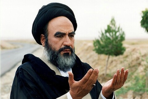 افخمی: فیلم درباره امام خمینی نباید در مسابقه باشد/ جایزه ببرد یا نبرد، بدنامی دارد