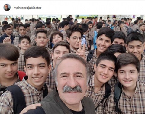 مهران رجبی هم پاییز را با دانش آموزان شروع کرد | عکس