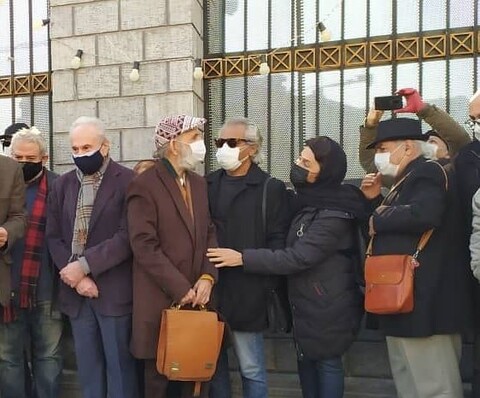 تجمع تئاتری‌ها مقابل مجلس برای پیگیری مطالبات است