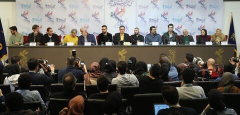 مشروح نشست «مغزهای کوچک زنگ‌زده»/ از زنی کارتن‌خواب که همبازی نوید محمدزاده شد تا نمایش تلخی‌ها در فیلم