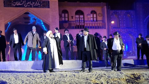 حضور گرم تماشاگران در شب سرد پاییزی برای تماشای «رسول»