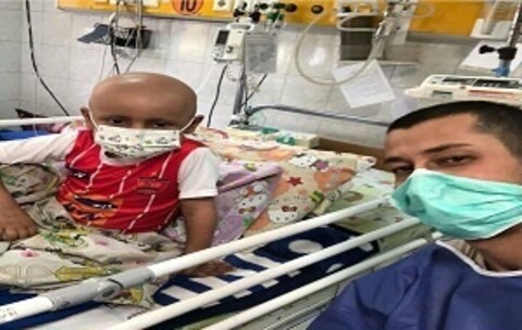 بهرام افشاری کودک سرطانی را به آرزویش رساند 