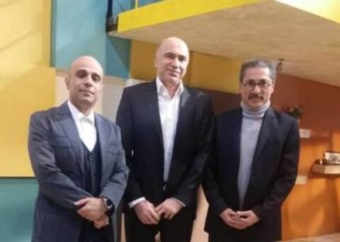 درباره موسیقی ما تصمیم می‌گیریم و با کسی هم شوخی نداریم
