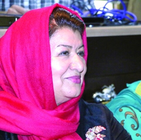«پوران درخشنده»؛ فیلمسازی با دغدغه آدم های فراموش شده!/ گفتگوی سینماپرس با هنرمندان در رابطه با این سینماگر