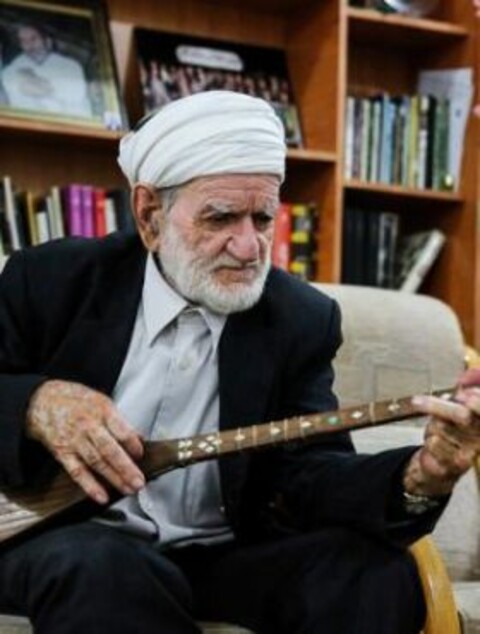 عثمان محمدپرست همچنان در بستر بیماری از سماعِ روحش با موسیقی می‌گوید 